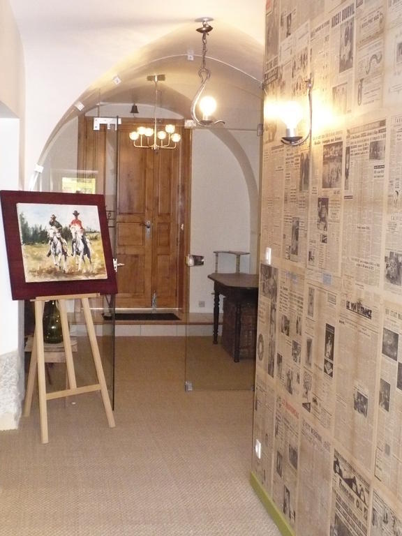 La Cle Des Chants Vergèze Exteriér fotografie